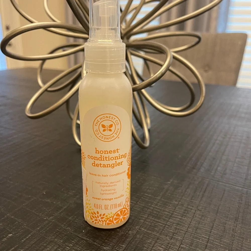 The Honest Company Conditioning Detangler, Leave-in Conditioner 4 oz NWT